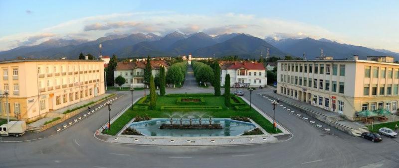 Hotel Holiday Виктория Экстерьер фото
